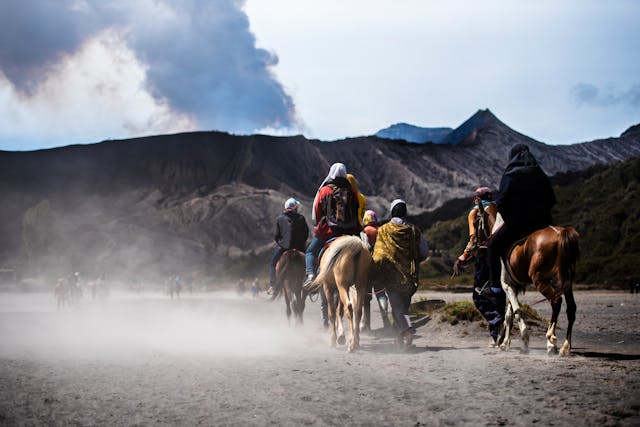 Gowisata-Pesona Eksotis Bromo: Panduan Lengkap Open Trip Bromo Murah